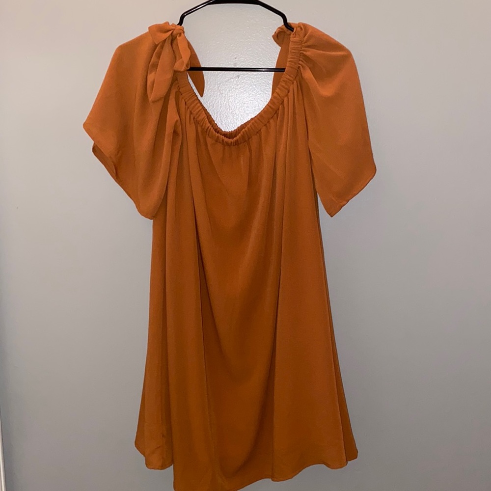 Orange top